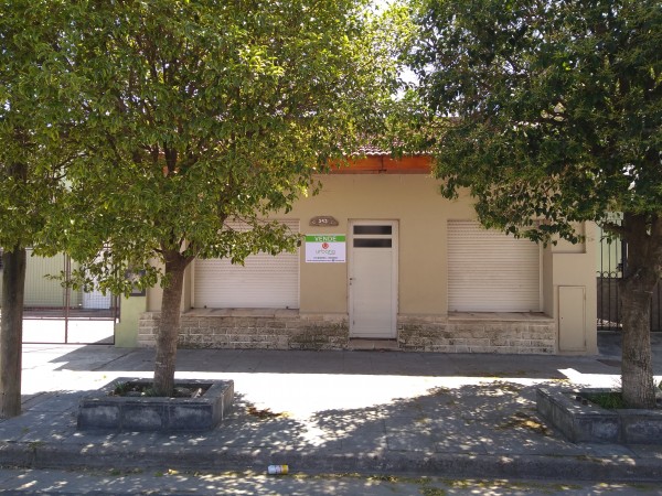 Retasada Venta Casa 2 Hab calle Viamonte con renta