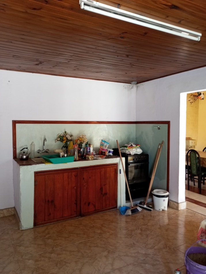 Casa 3 hab x calle Mendoza